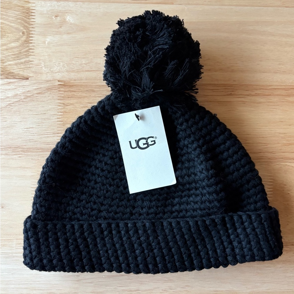 UGG Women’s Cozy Black Knit Beanie With Pom - Brand New